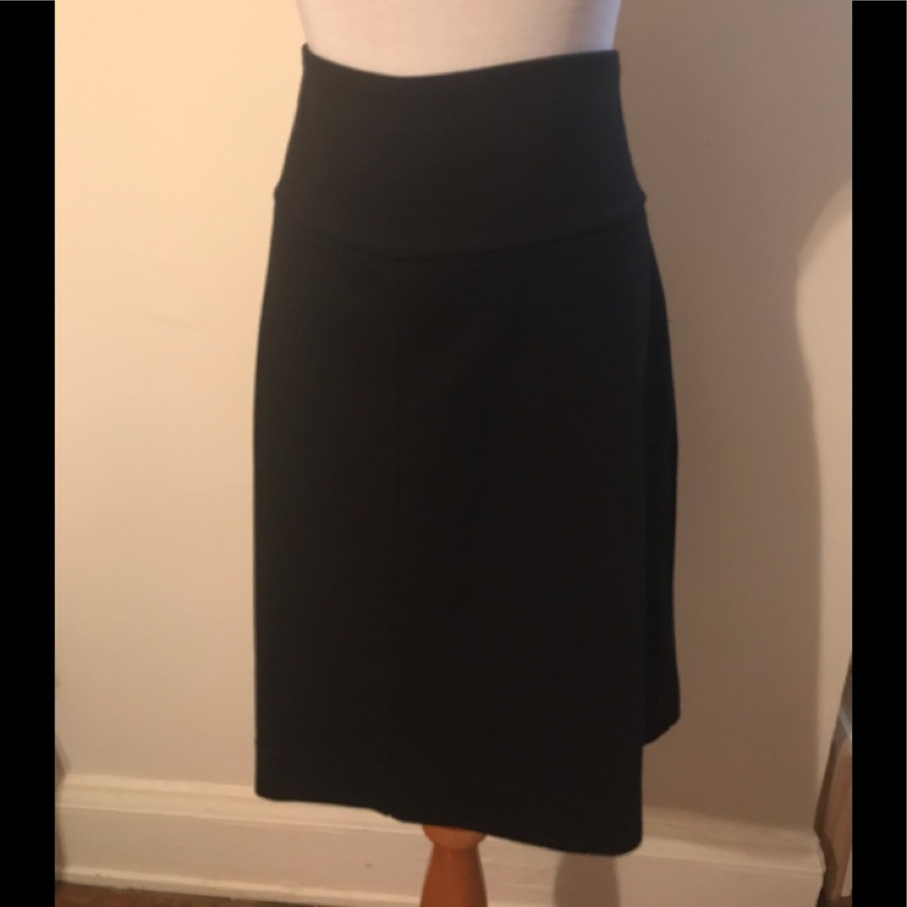 Adrienne Vittadini Black skirt